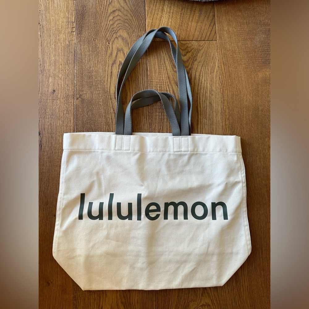 Lululemon Tote